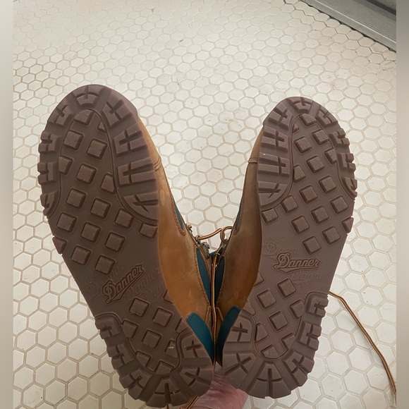 *Brand new* Danner Women’s Jag distressed brown/deep teal Boots - Picture 6 of 11